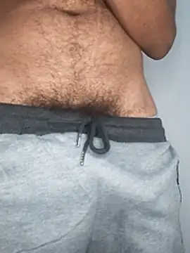 Snapshot of Bosssweet22cm chatting on February 2026 08:40:02 PM Bosssweet22cm online show from February 2026 08:40:02 PM