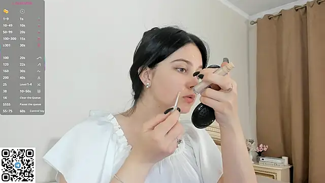 EnricaElis online show from September 2025 08:10:01 PM