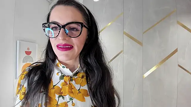 IsisNoir online show from March 2026 12:55:01 PM