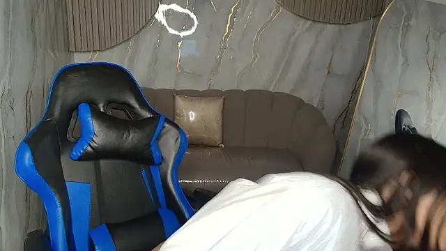 martina1 r online show from September 2025 12:50:02 PM