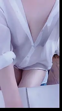 xiaoyang222 online show from November 2025 03:36:01 PM