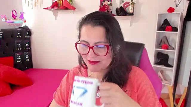 D Martii online show from September 2025 12:38:01 PM