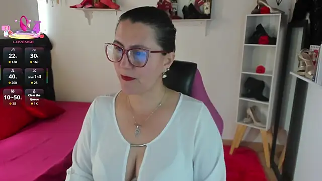 D Martii online show from September 2025 02:39:02 PM