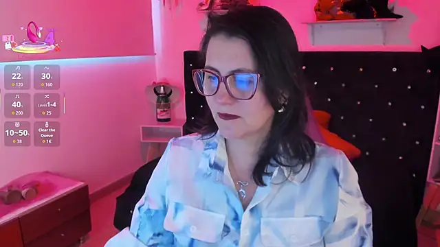 D Martii online show from September 2025 12:21:02 PM