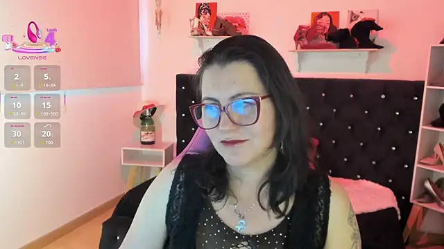 D Martii online show from October 2025 11:41:02 AM