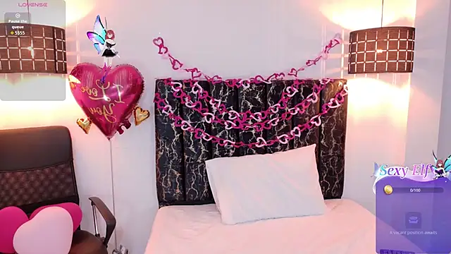 Snapshot of evvaa_moon69 chatting on February 2026 12:31:01 PM evvaa moon69 online show from February 2026 12:31:01 PM