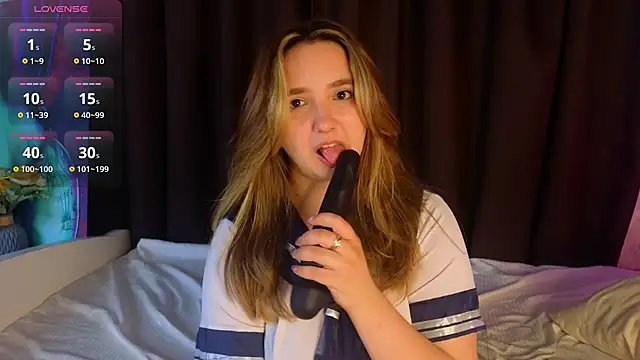 LucilleMcBride online show from October 2025 07:11:01 AM