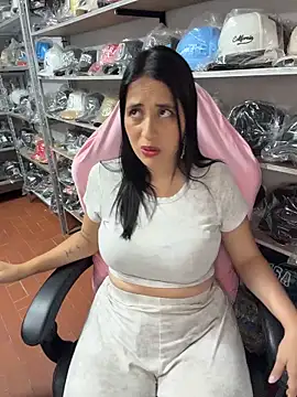 GiaDuque online show from March 2026 10:22:01 AM