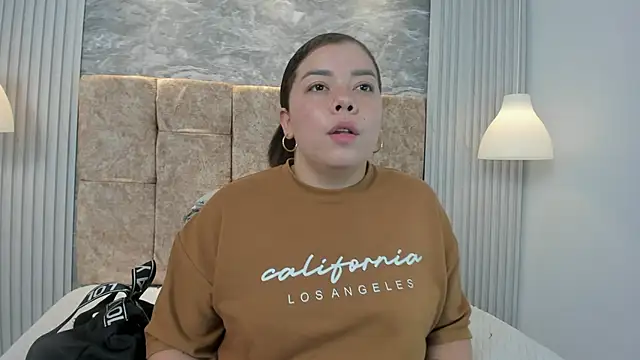 leilapons online show from September 2025 05:23:02 PM