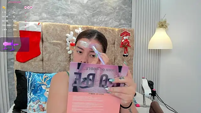 leilapons online show from December 2025 06:47:02 PM