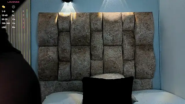 leilapons online show from March 2026 05:10:02 PM