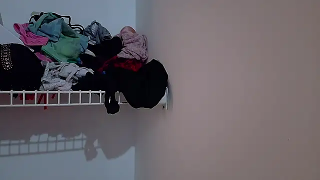 ValeriGallardo17 online show from September 2025 09:25:01 PM