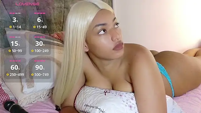 ValeriGallardo17 online show from November 2025 02:54:02 AM