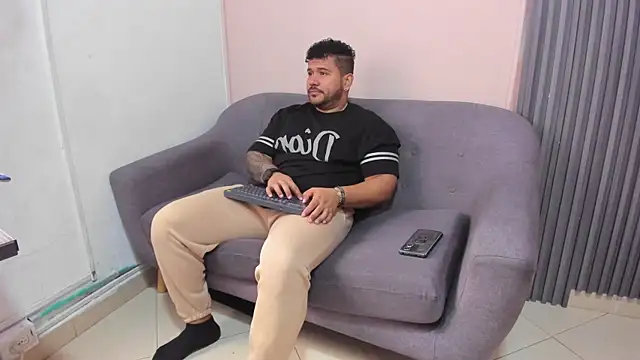 michael hill1 online show from November 2025 01:22:01 PM