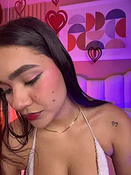 noa moon online show from February 2026 11:12:01 PM