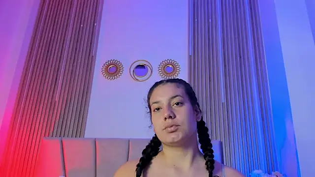 Rachell Jamess online show from October 2025 03:40:01 AM