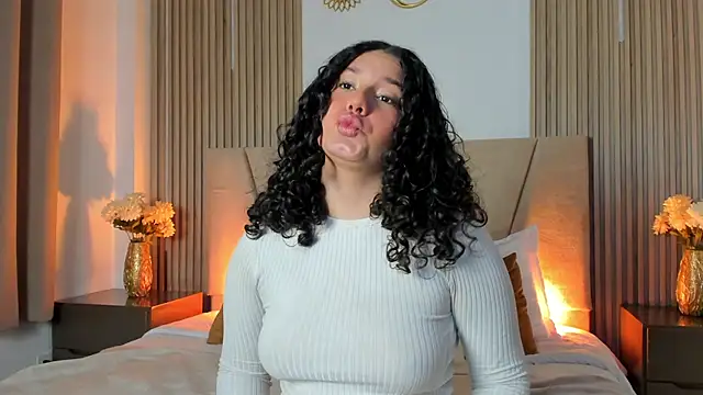 Rachell Jamess online show from November 2025 03:30:01 AM