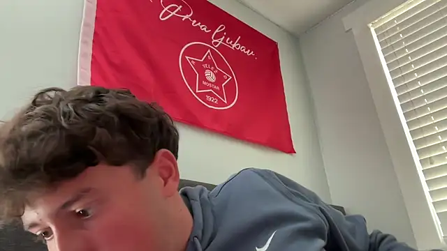 isiah xx online show from September 2025 04:45:01 PM