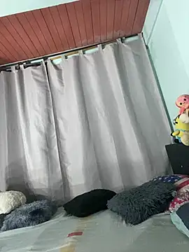 EVAH LEE  online show from March 2026 12:28:02 AM