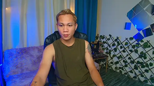Snapshot of princenavheen chatting on May 2026 08:21:01 AM princenavheen online show from May 2026 08:21:01 AM