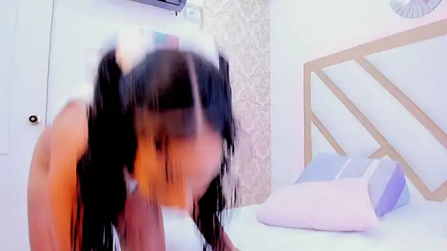 Amber-Sweett online show from September 2025 10:31:01 PM