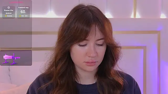 Snapshot of MeganStrain chatting on October 2025 03:15:02 AM MeganStrain online show from October 2025 03:15:02 AM