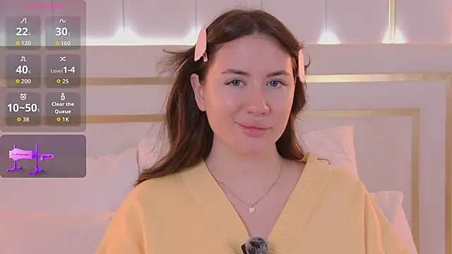 Snapshot of MeganStrain chatting on October 2025 03:25:02 AM MeganStrain online show from October 2025 03:25:02 AM