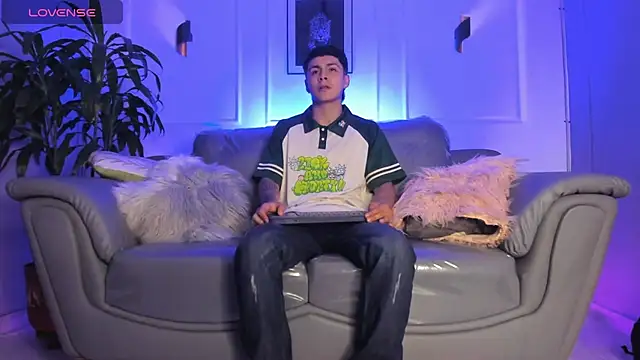 Leo santoro online show from February 2026 01:18:02 PM