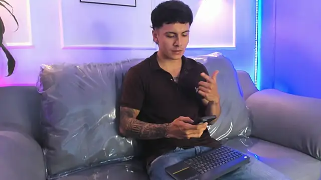 Leo santoro online show from March 2026 03:18:01 PM