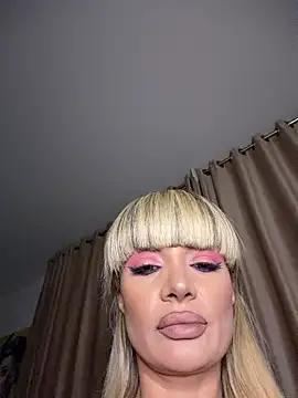 BOO D online show from November 2025 07:24:01 PM