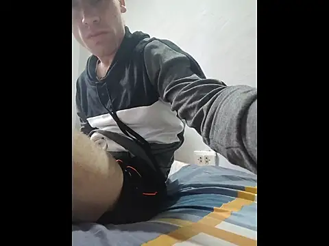 alex-golden online show from November 2025 03:38:02 PM