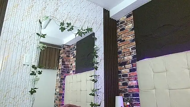 malenahot303av online show from October 2025 03:57:01 AM