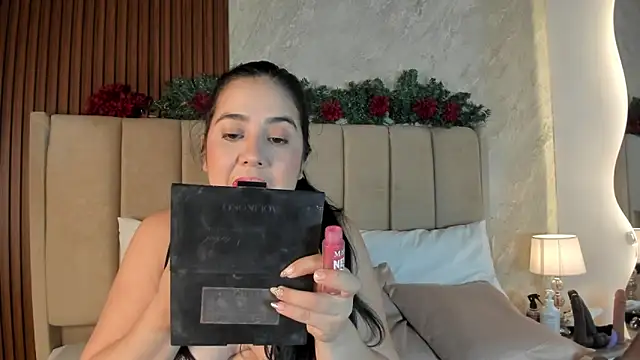 Snapshot of _Cris_Spicy_ chatting on February 2026 07:03:02 PM Cris Spicy online show from February 2026 07:03:02 PM