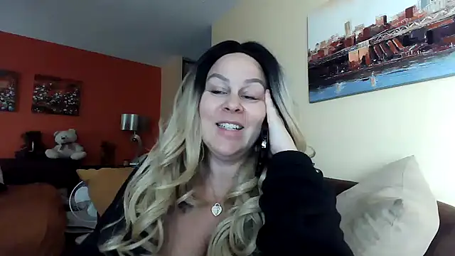 Snapshot of number1slut chatting on January 2025 07:35:01 PM number1slut online show from January 2025 07:35:01 PM