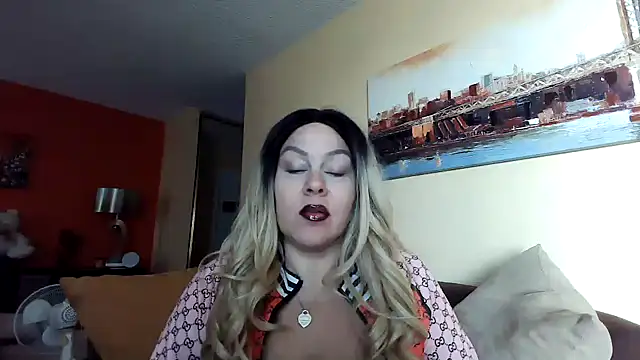 Snapshot of number1slut chatting on January 2025 03:33:02 PM number1slut online show from January 2025 03:33:02 PM