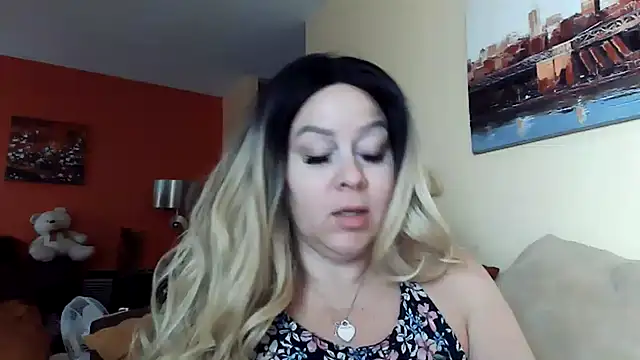 Snapshot of number1slut chatting on January 2025 07:05:01 PM number1slut online show from January 2025 07:05:01 PM