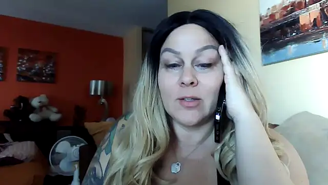 Snapshot of number1slut chatting on January 2025 08:37:02 PM number1slut online show from January 2025 08:37:02 PM