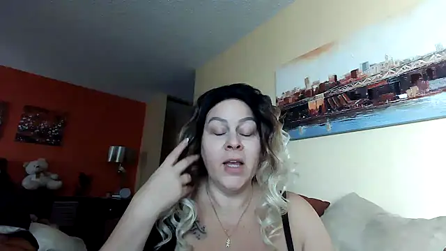 Snapshot of number1slut chatting on January 2025 04:08:02 PM number1slut online show from January 2025 04:08:02 PM