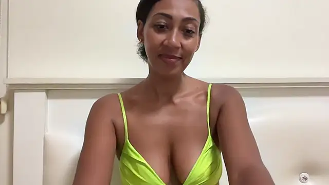 Vaylisse online show from September 2025 05:03:02 PM