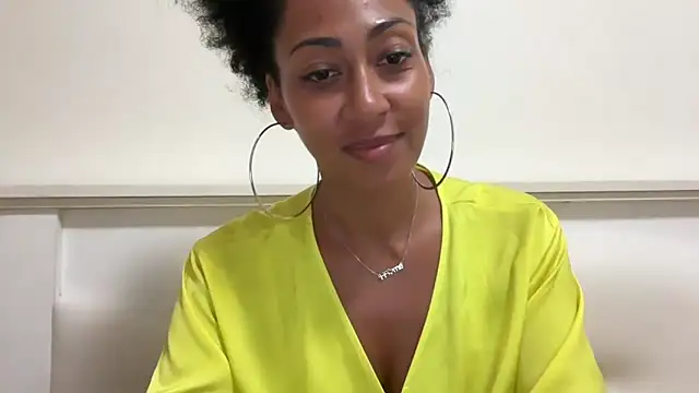 Vaylisse online show from October 2025 03:31:02 PM