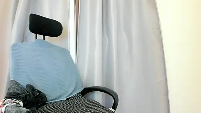 Snapshot of Asiancutiexx chatting on January 2026 12:53:02 PM Asiancutiexx online show from January 2026 12:53:02 PM