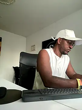 AndyCalifornia1 online show from October 2025 10:10:01 PM