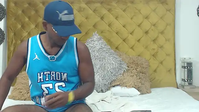 AndyCalifornia1 online show from December 2025 12:47:01 PM