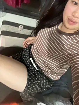 Nhung584 online show from October 2025 02:29:01 PM