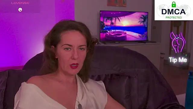 Snapshot of Witch_in_Silk chatting on September 2025 06:21:01 PM Witch in Silk online show from September 2025 06:21:01 PM