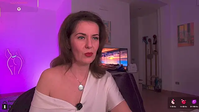 Snapshot of Witch_in_Silk chatting on November 2025 05:46:02 PM Witch in Silk online show from November 2025 05:46:02 PM