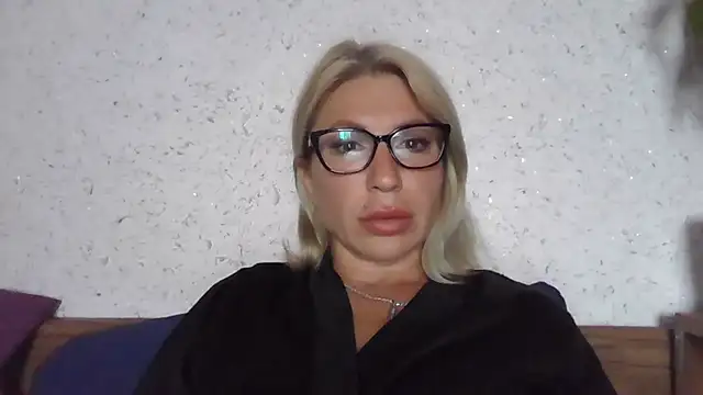 Snapshot of fox_red_lady7 chatting on May 2026 08:43:02 AM fox red lady7 online show from May 2026 08:43:02 AM