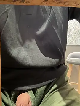 sonwmelt1 online show from April 2026 06:02:01 AM