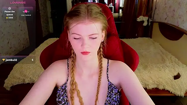 Snapshot of Jenny_Skinner20 chatting on May 2026 06:03:01 PM Jenny Skinner20 online show from May 2026 06:03:01 PM