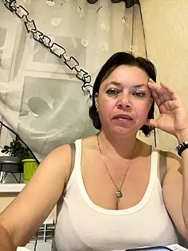 Kiravix online show from October 2025 05:42:01 PM